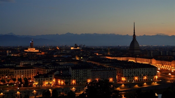 Car Scooter Sharing Enjoy Eni Turin