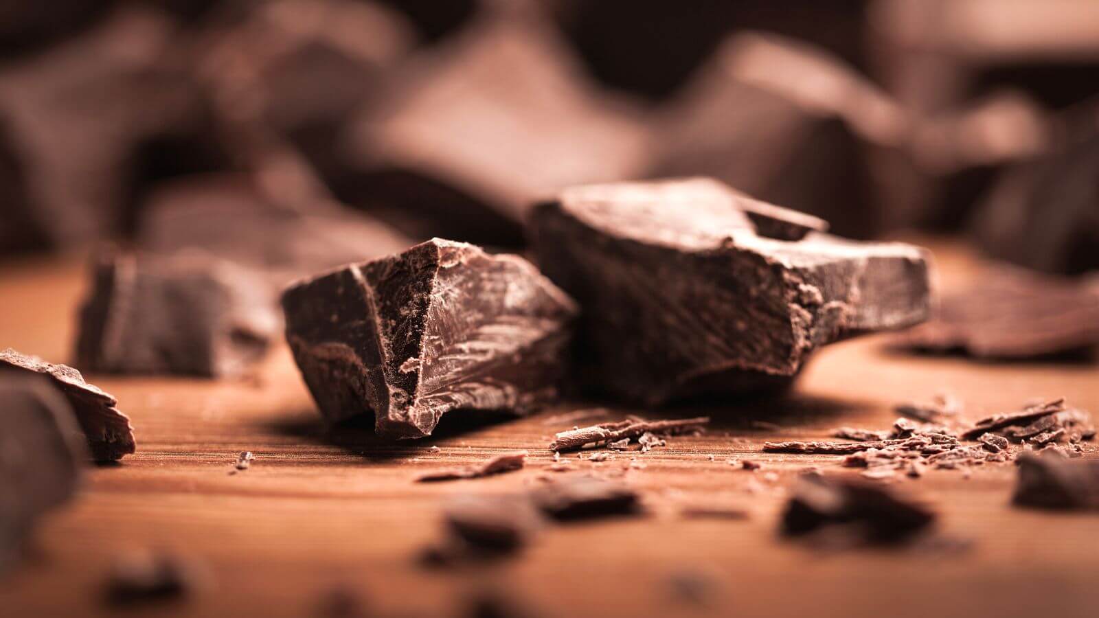 Cioccolato: perchè fa bene e quanto mangiarne al giorno