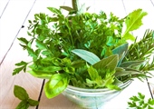 How to store fresh aromatic herbs