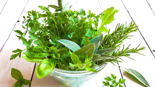 How to store fresh aromatic herbs