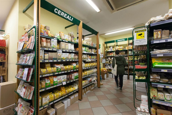 Supermercato Biologico Canestro Roma testaccio lazio italia reparto pasta e cereali