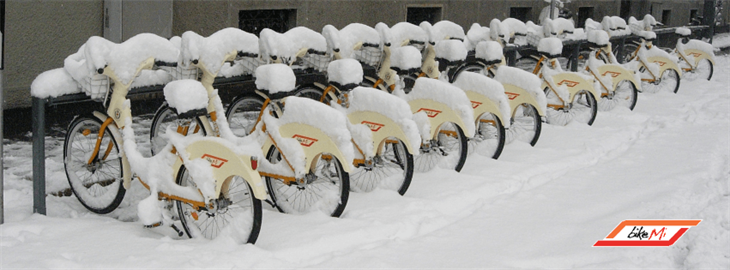 Bike Sharing BikeMi Milano MI Lombardia Italia Bici Neve